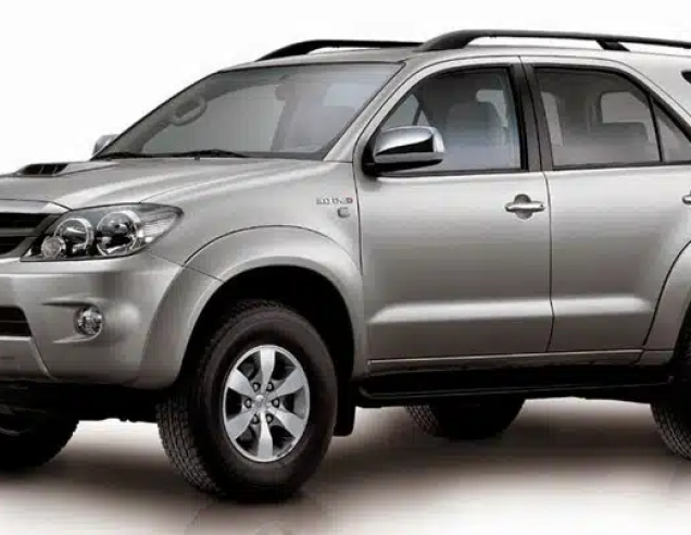 Автоковрики Toyota Fortuner (2004-2015)